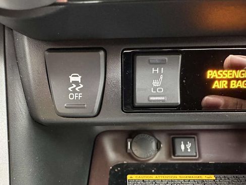 Used 2019 Toyota RAV4 Limited w/ Advanced Technology Package AWD/4WD image 26