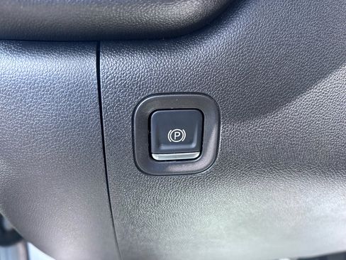 Used 2025 Chevrolet Silverado 1500 W/T RWD image 18