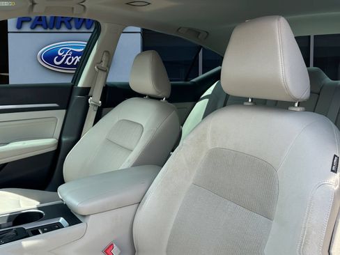 Used 2019 Nissan Altima 2.5 SV FWD image 11