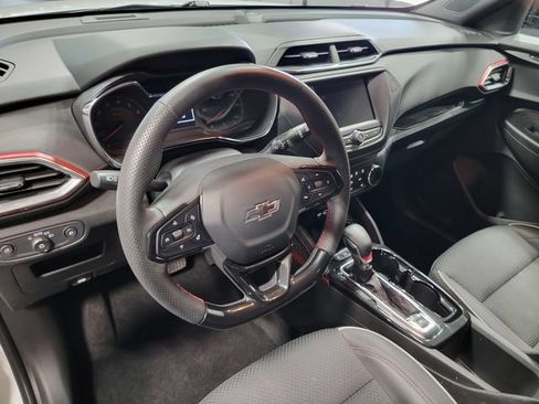 Used 2023 Chevrolet TrailBlazer RS AWD/4WD image 12