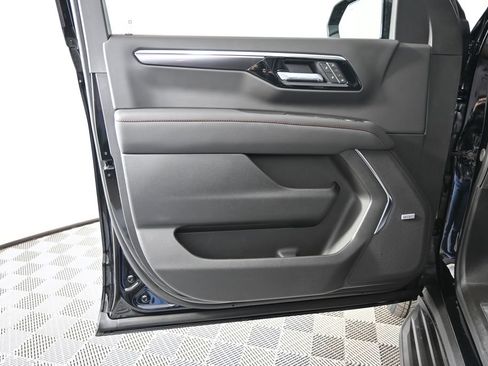 New 2026 Chevrolet Suburban RST w/ Comfort Package AWD/4WD image 20