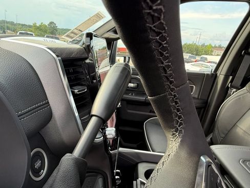 New 2026 RAM 2500 Laramie AWD/4WD image 21