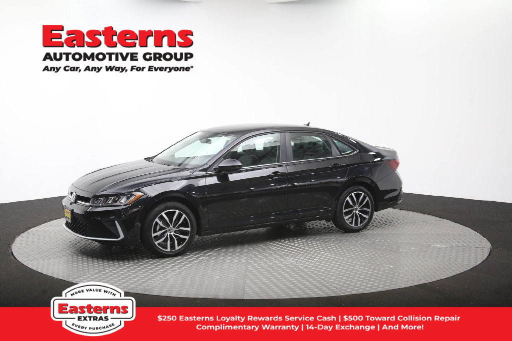 Used 2025 Volkswagen Jetta SE FWD image 58