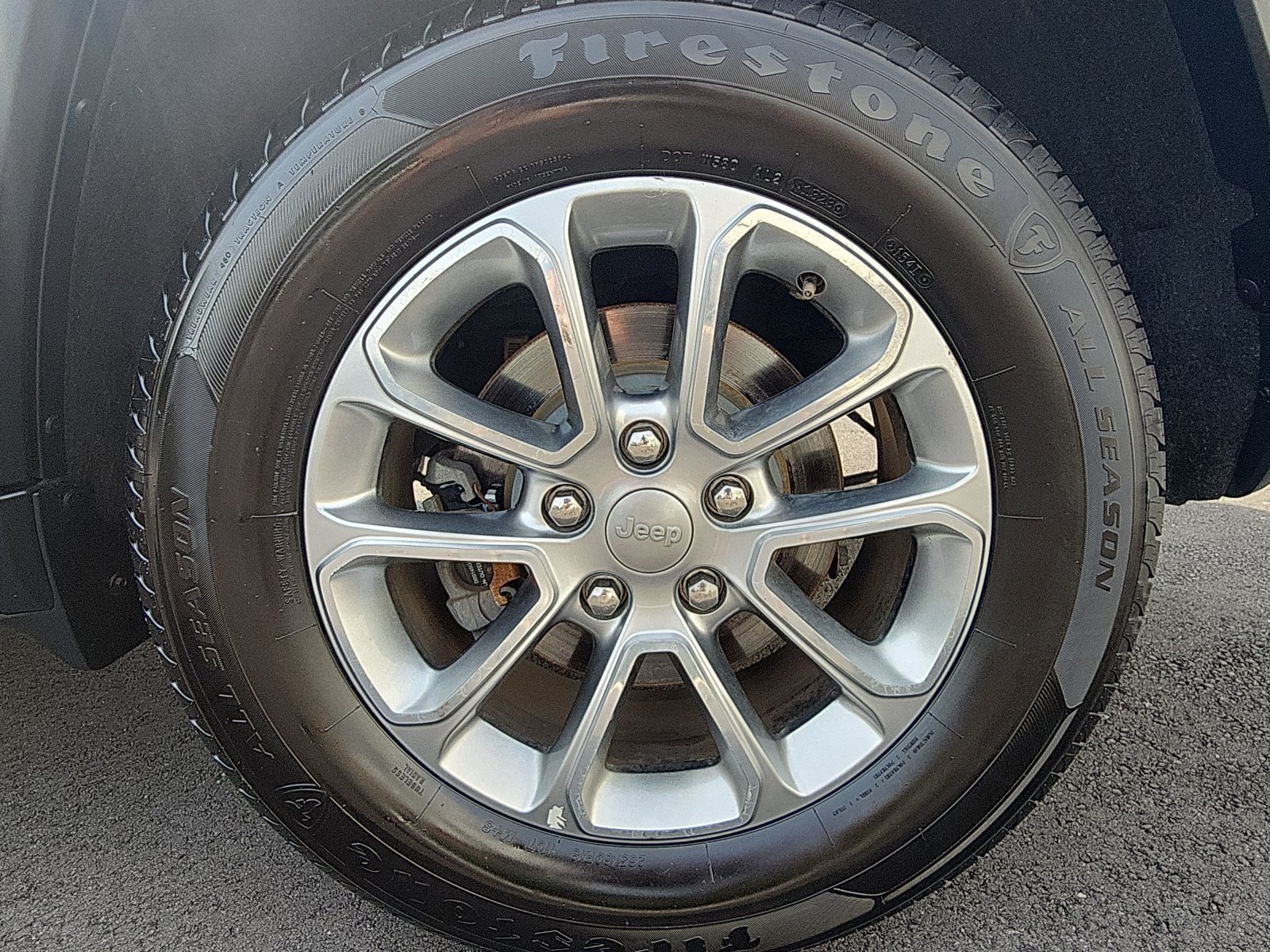 Used 2016 Jeep Grand Cherokee Limited RWD image 9