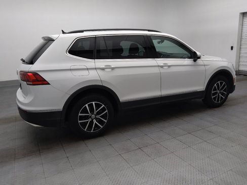 Used 2021 Volkswagen Tiguan SE w/ Panoramic Sunroof Package FWD image 10