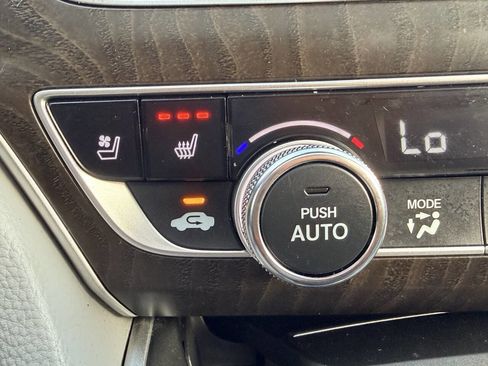 Used 2018 Honda Accord Touring image 59