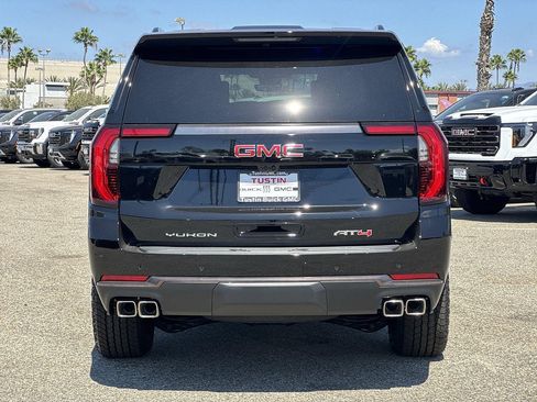 New 2026 GMC Yukon XL AT4 Ultimate w/ LPO, Floor Liner Package AWD/4WD image 4