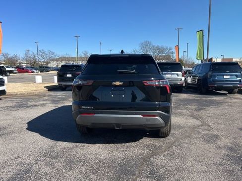 New 2026 Chevrolet Equinox LT w/ Safety and Technology Package image 4