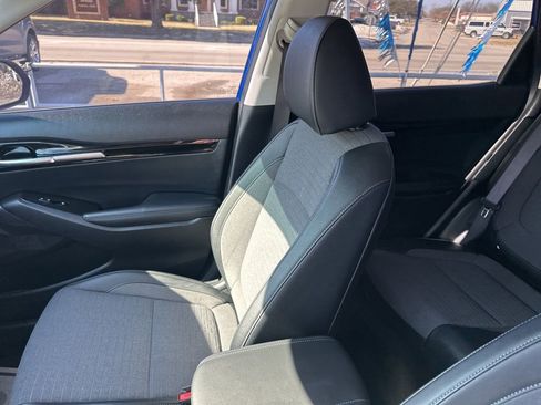 Used 2023 Kia Seltos S w/ Navigation Package image 19