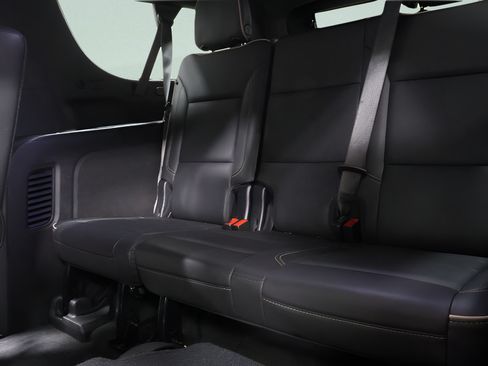 Used 2021 Chevrolet Suburban Premier AWD/4WD image 27