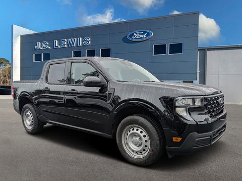 New 2025 Ford Maverick XL w/ 4K Tow Package image 1