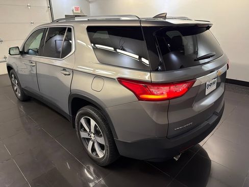 Used 2018 Chevrolet Traverse LT FWD image 4