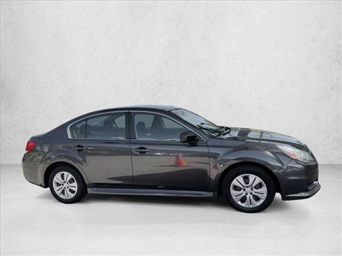 Used 2013 Subaru Legacy 2.5i AWD/4WD image 4