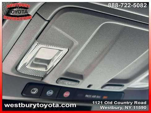 Used 2024 Chevrolet Silverado 1500 LT AWD/4WD image 31