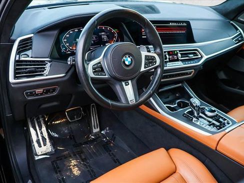 Used 2022 BMW X7 M50i w/ Dynamic Handling Package image 10