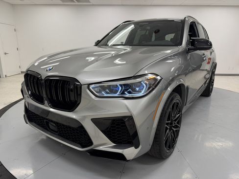 Used 2020 BMW X5 M Competition w/ Executive Package image 3