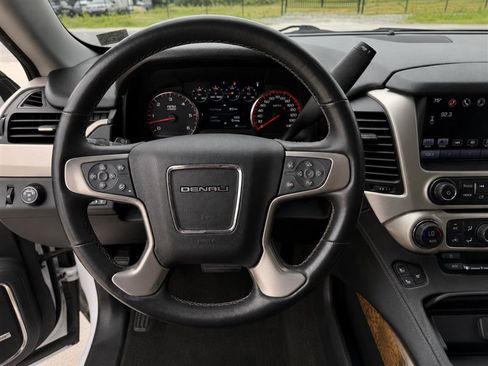 Used 2016 GMC Yukon XL Denali w/ Open Road Package AWD/4WD image 22