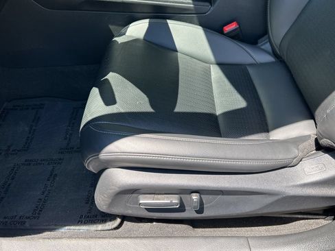 Used 2024 Honda Civic EX-L image 28