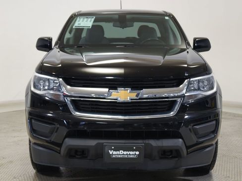 Used 2020 Chevrolet Colorado W/T w/ WT Convenience Package image 3
