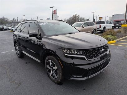 Used 2023 Kia Sorento S w/ Panoramic Sunroof Package