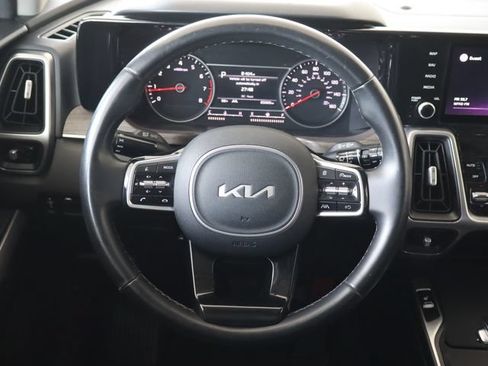 Used 2022 Kia Sorento S w/ Panoramic Sunroof Package AWD/4WD image 24