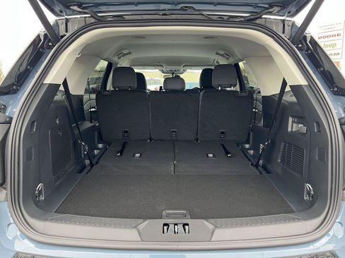 New 2026 Ford Explorer Active image 46