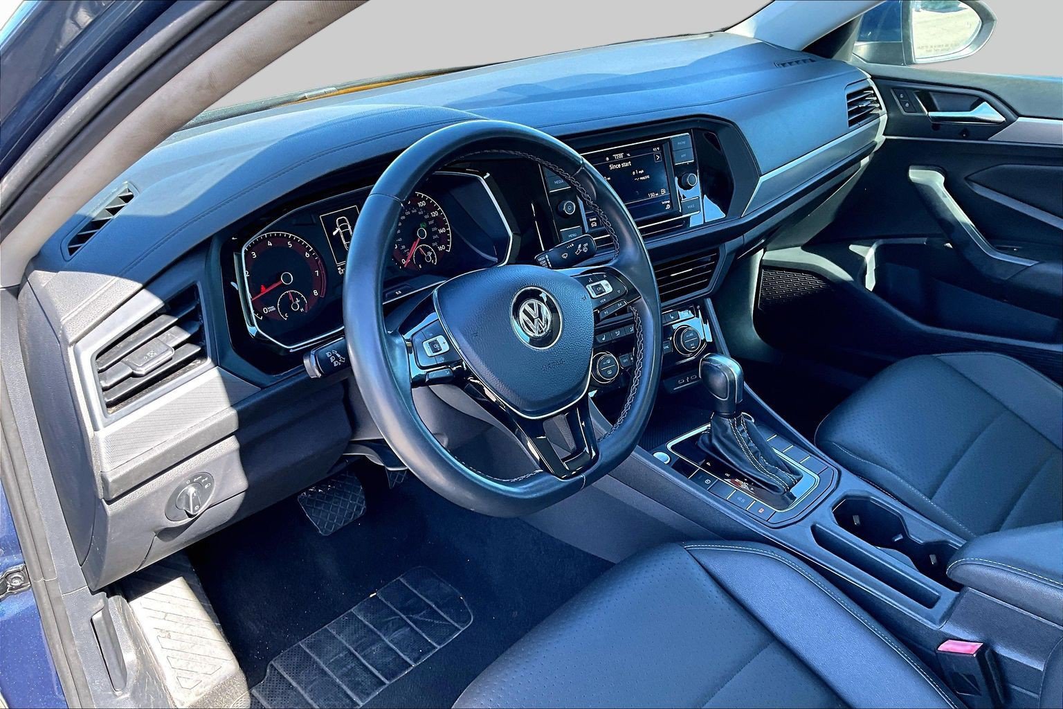 Used 2021 Volkswagen Jetta SE FWD image 12