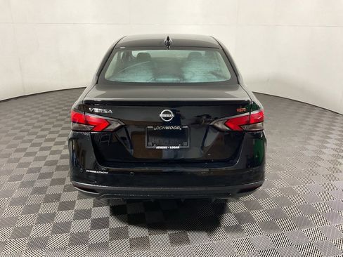 Used 2025 Nissan Versa SR image 11