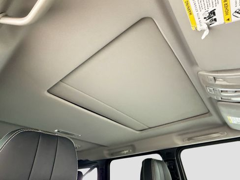 Used 2018 Mercedes-Benz G 550 image 17