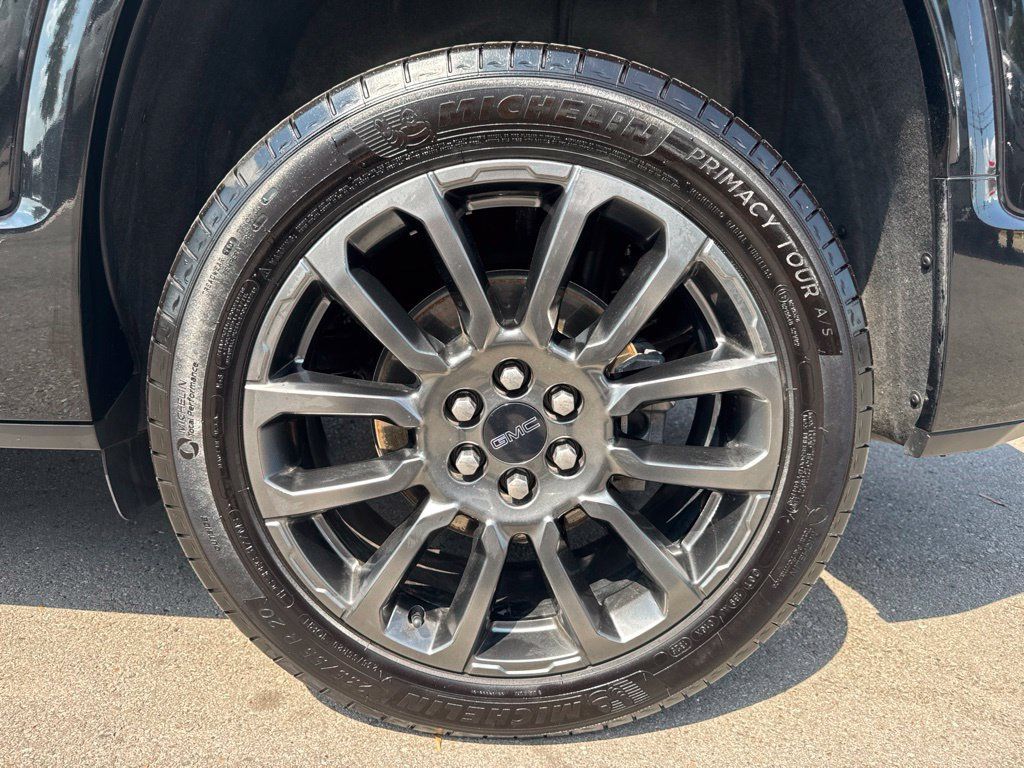 Used 2023 GMC Acadia Denali w/ Black Diamond Edition FWD image 31