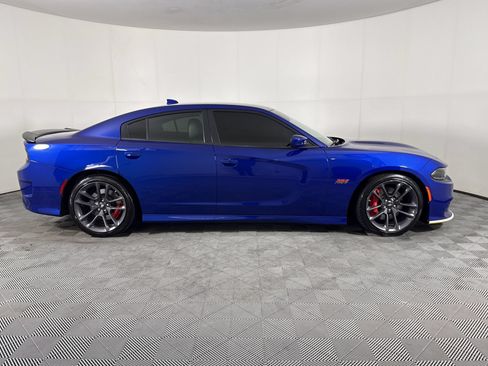 Used 2022 Dodge Charger Scat Pack w/ Plus Group RWD image 8