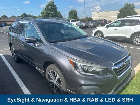 Used 2018 Subaru Outback 2.5i Limited AWD/4WD image 2