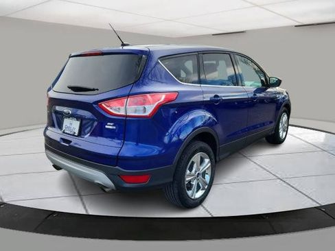 Used 2015 Ford Escape SE image 5