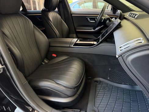 Certified 2022 Mercedes-Benz S 500 4MATIC image 19