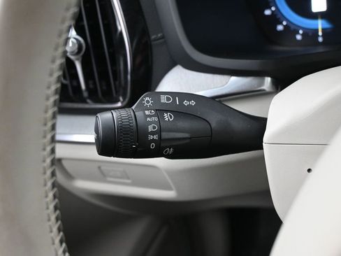 Used 2024 Volvo S60 B5 Ultimate image 20