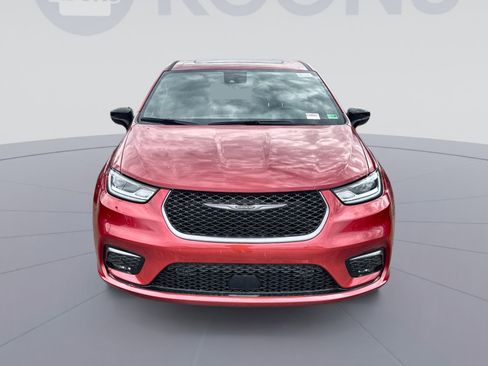 New 2026 Chrysler Pacifica Select image 11