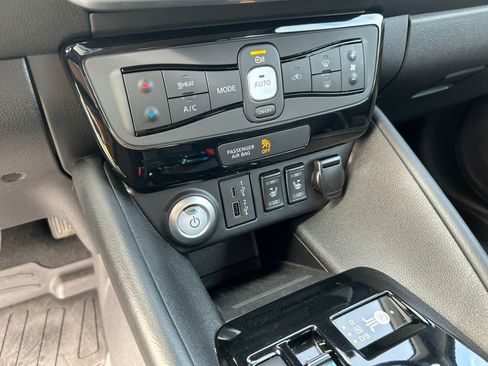 Used 2024 Nissan Leaf SV Plus image 30