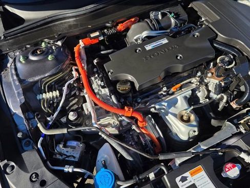 Used 2019 Honda Accord Touring image 39