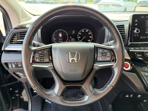 Used 2025 Honda Odyssey Touring image 18