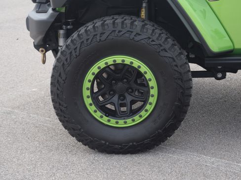 Used 2025 Jeep Wrangler Unlimited Rubicon 392 image 34