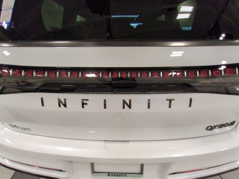 New 2026 INFINITI QX80 Autograph w/ Premium Cargo Package AWD/4WD image 32