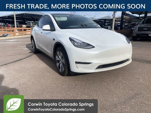 Used 2023 Tesla Model Y Long Range image 1