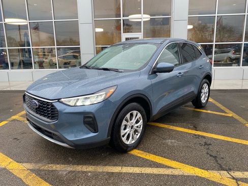 Used 2023 Ford Escape Active w/ Tech Pack #2 image 1