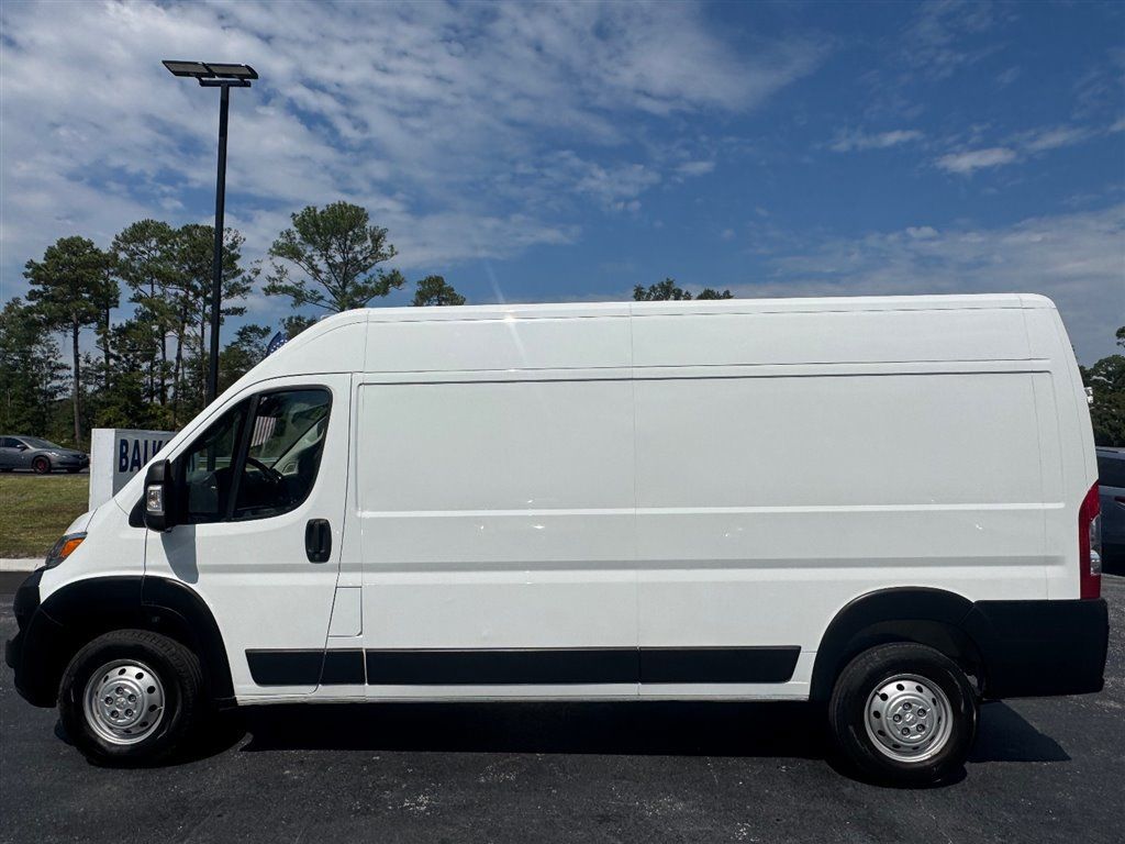 Used 2023 RAM ProMaster 2500 FWD image 5