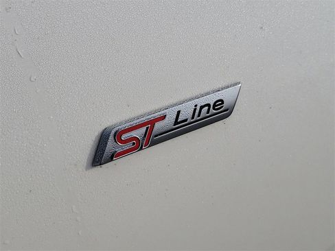 Used 2024 Ford Escape ST-Line w/ Equipment Group 301A image 8