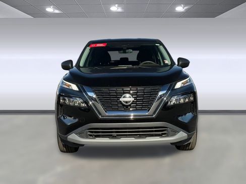 Used 2023 Nissan Rogue S image 5