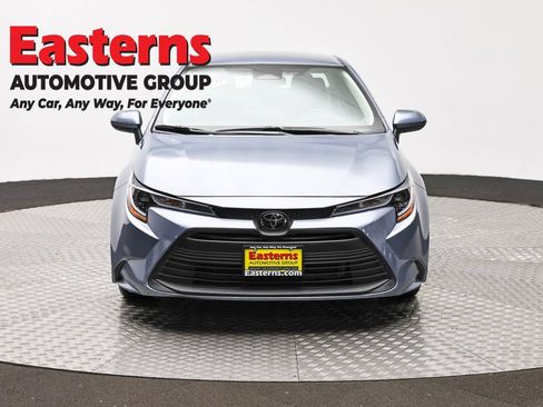 Used 2024 Toyota Corolla LE FWD image 2