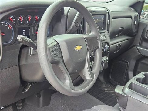 Used 2022 Chevrolet Silverado 1500 Custom RWD image 7