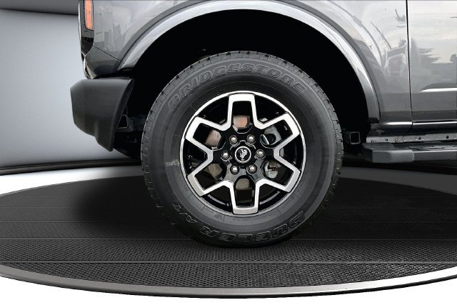 Used 2023 Ford Bronco Outer Banks AWD/4WD image 32