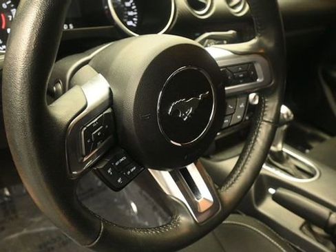 Certified 2022 Ford Mustang Coupe RWD image 12